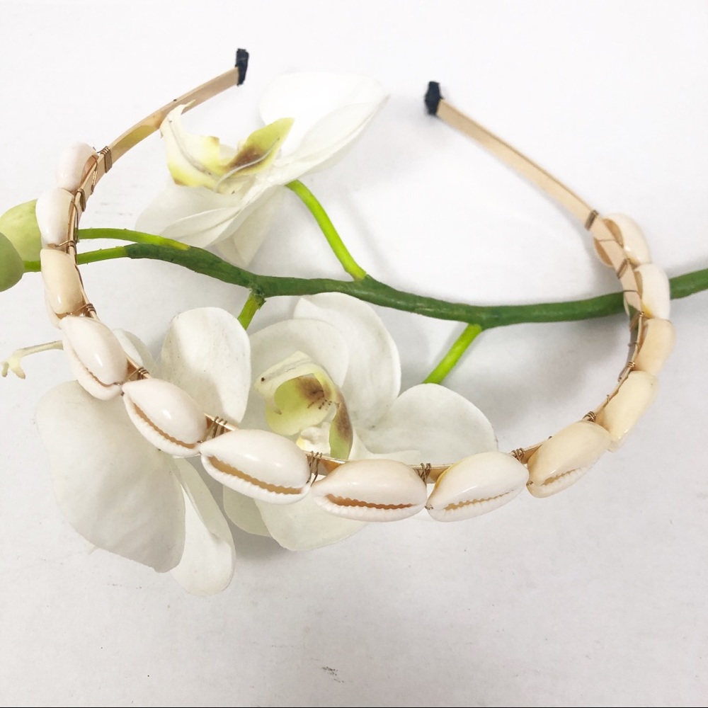 Crowie Puka Shell Head Band